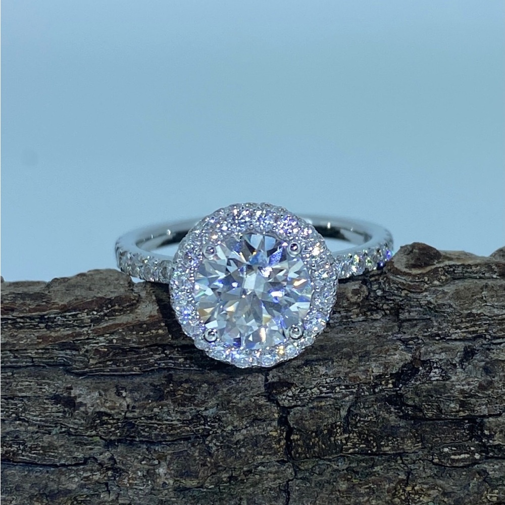1.5 ct Round Cut Moissanite Engagement Ring in 14K White Gold (Size 6)